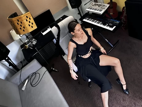 Лейбл Moon Records випустив платівку пісень Dakooka з росіянами