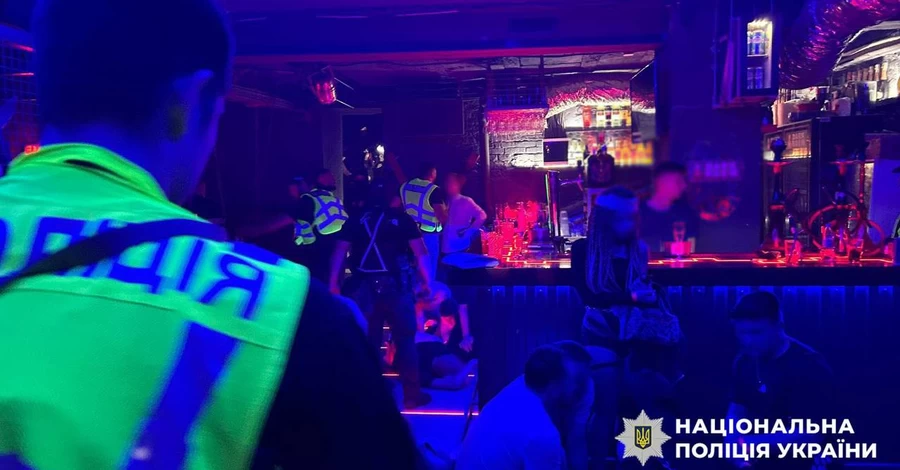 Суд признал незаконным рейд в киевском гей-клубе в день траура