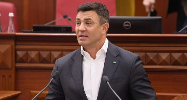 Николай Тищенко предлагает переименовать улицу Банковую на имени Парубия