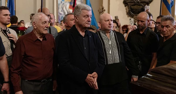 От Порошенко до Тимошенко: кто из политиков приехал во Львов попрощаться с Парубием