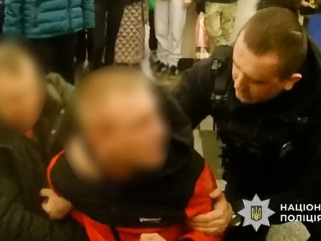 В Киеве осудили мужчину, угрожавшего пистолетом полицейскому