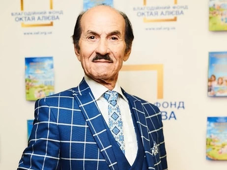 На пам'ятнику Григорія Чапкіса виправили помилки: як зараз виглядає могила хореографа