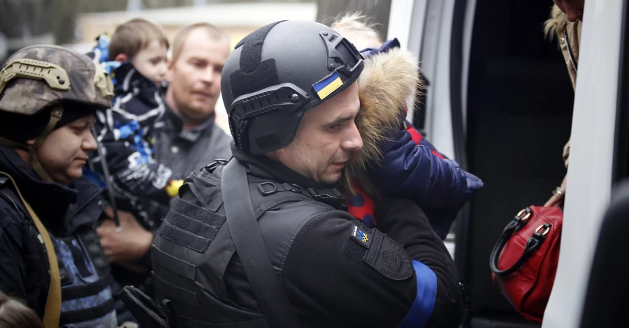 В Херсоне из района Корабел эвакуировали всех детей