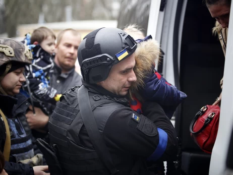 В Херсоне из района Корабел эвакуировали всех детей