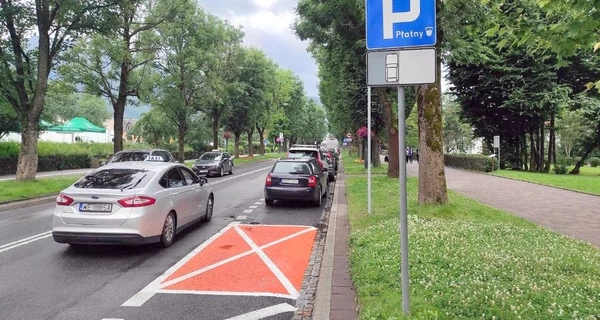 В Польше вводятся новые правила парковки - отдельные места для местных и туристов