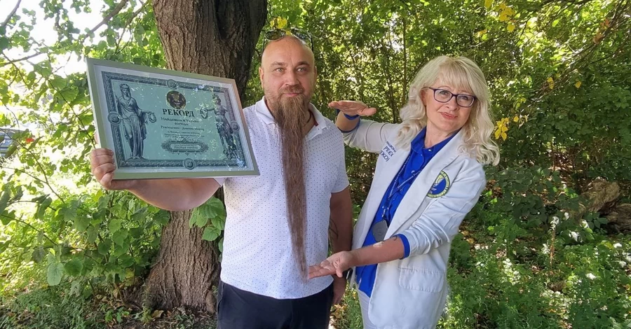Виннитчанин, отрастивший полуметровую бороду, стал рекордсменом Украины