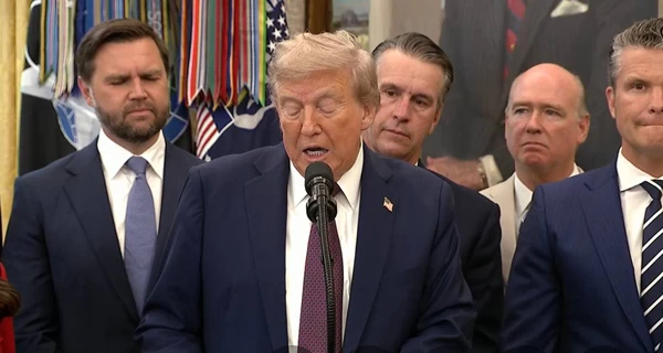 Трамп прокомментировал российскую атаку на Кабмин и анонсировал встречу с европейскими лидерами