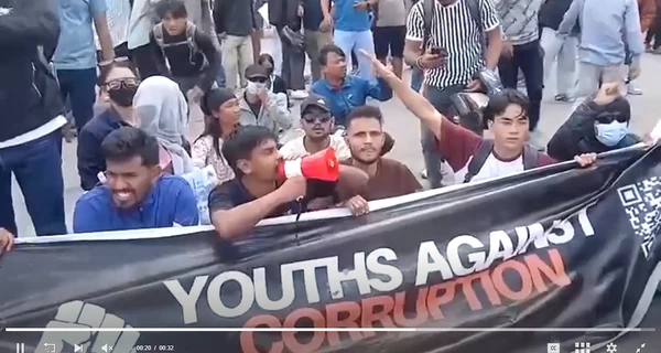 В Непале молодежь вышла на протест против запрета соцсетей - погибли по меньшей мере 19 человек