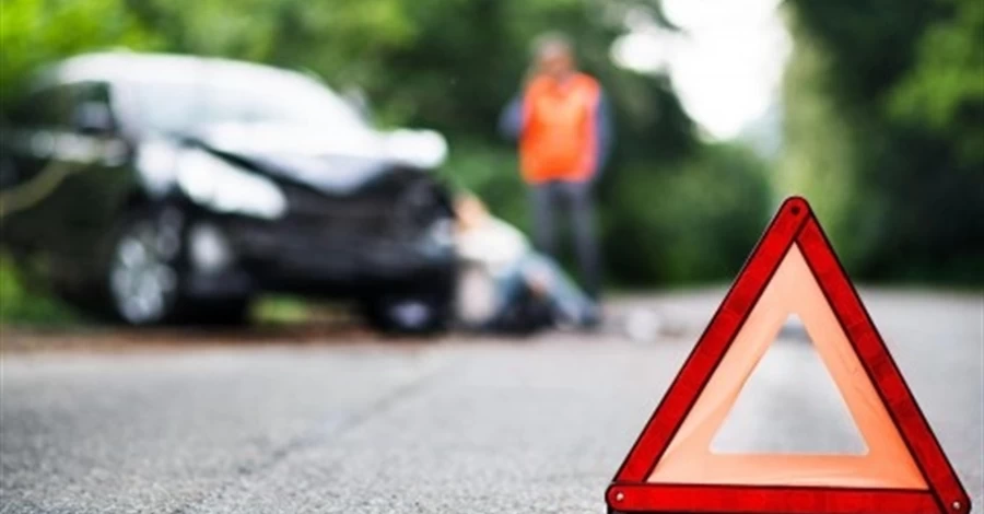 Норма алкоголя в крови была превышена в 17 раз - пьяный водитель возле Киева совершил аварию