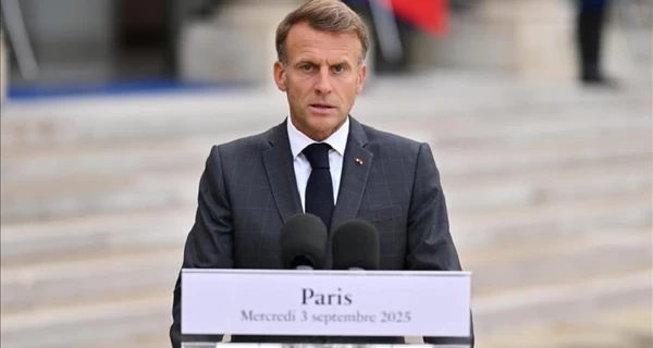 Правительство Франции ушло в отставку после провала, оппозиция призывает Макрона уволиться