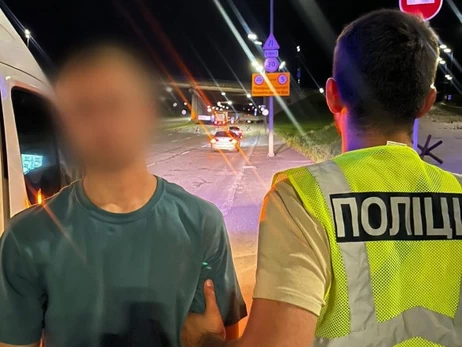 Військову, що проходить лікування у Києві, пограбували у кафе 