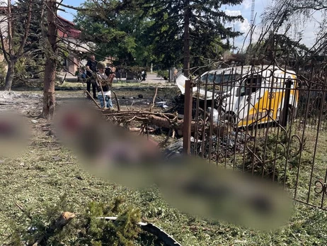 Более 20 человек погибли в поселке Яровая Донецкой области от удара авиабомбой