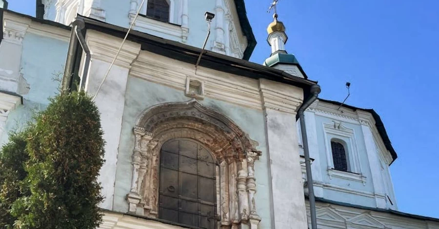 Российский дрон ударил по центру Сум - поврежден Свято-Воскресенский собор