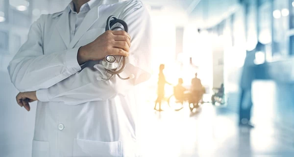 В Покрове двухлетний мальчик получил ранение, случайно выстрелив в себя из травматического пистолета