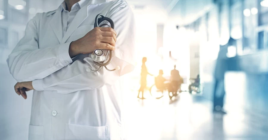 В Покрове двухлетний мальчик получил ранение, случайно выстрелив в себя из травматического пистолета