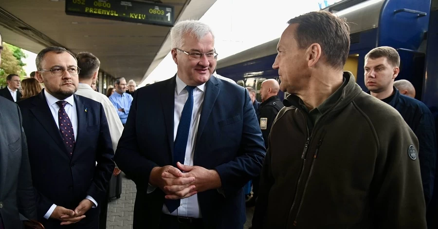 Сибіга зустрів Сикорського у Києві: Проведемо суттєві переговори