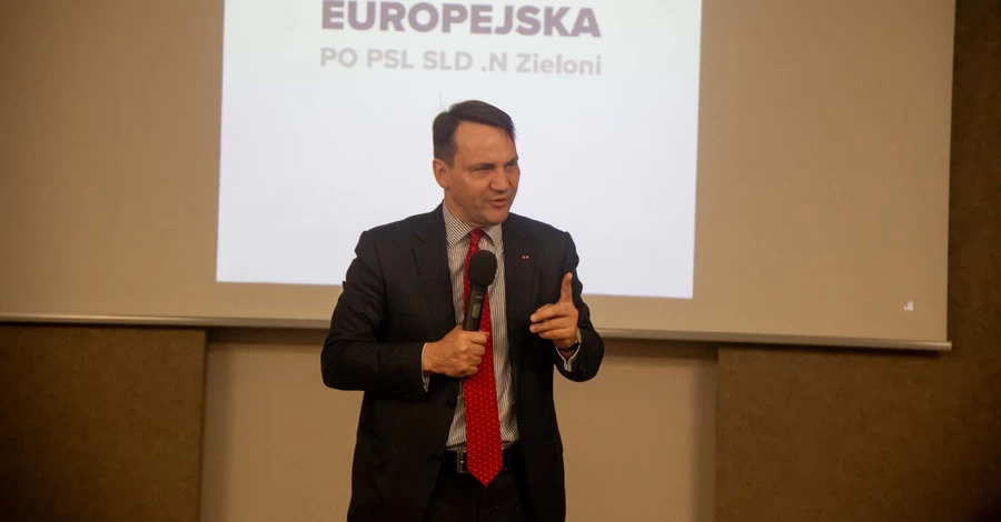 Сікорський відповів Трампу щодо атаки дронів на Польщу: Ні, це не помилка