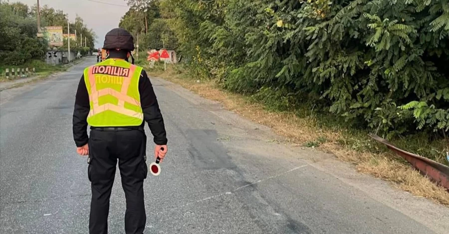 Полиция расследует детонацию боеприпасов в грузовом вагоне в Киевской области