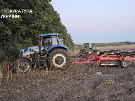 В Сумской области из-за ракетного удара России ранены 12 человек, собиравших урожай