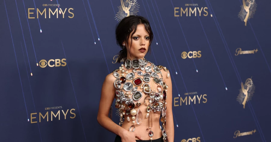 Наряды звезд на 