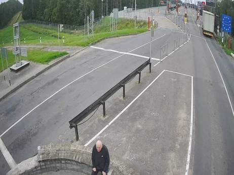 Белорусского оппозиционера Статкевича, который отказался покидать страну, вернули в тюрьму