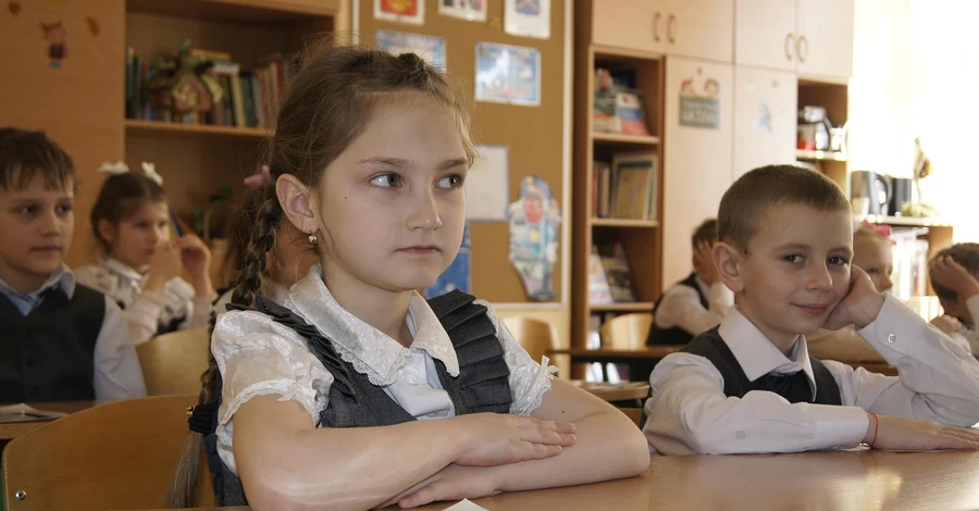 Украинские школьники будут сдавать ГИА после 4-го класса в формате ВНО