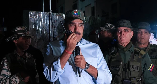 США усилили военное присутствие в Карибском бассейне, Венесуэла мобилизует войска