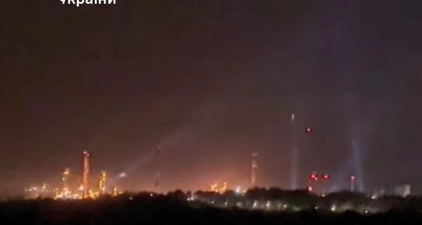 ВСУ поразили Саратовский НПЗ