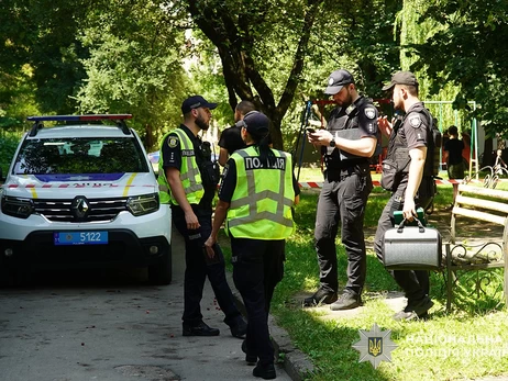 На Київщині неподалік смітника вибухнув предмет, загинула жінка