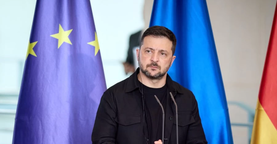 РФ продовжить бити по енергетиці та залізничних об'єктах, щоб викликати хвилювання у суспільстві, - Зеленський 