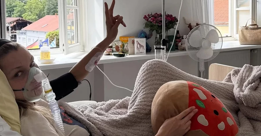 Белла Гадід опинилася під крапельницями через загострення хвороби Лайма