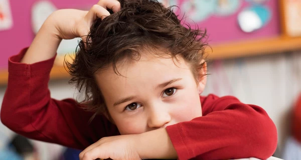 Паразити на дитячій голові: як швидко позбутися вошей і вберегти малечу від педикульозу