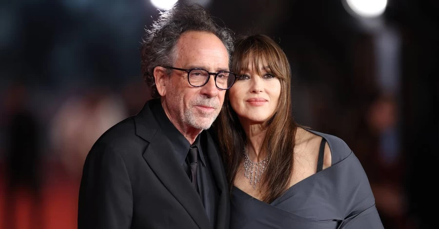 Моніка Беллуччі та Тім Бертон оголосили про розставання