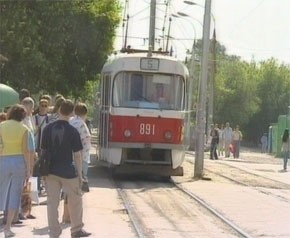 Трамвай убил 17-летнюю девушку 