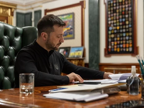 Зеленський підписав закон про статус українців, нагороджених 