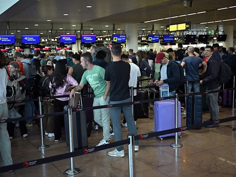 В аеропортах Європи стався масштабний збій через кібератаки, рейси затримуються