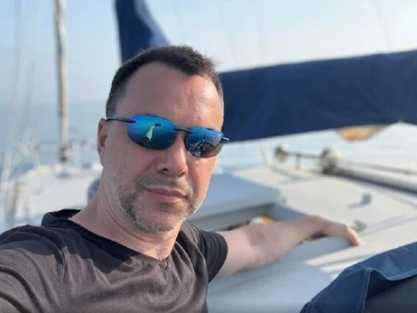 Военные обвинили Арестовича в мошенничестве