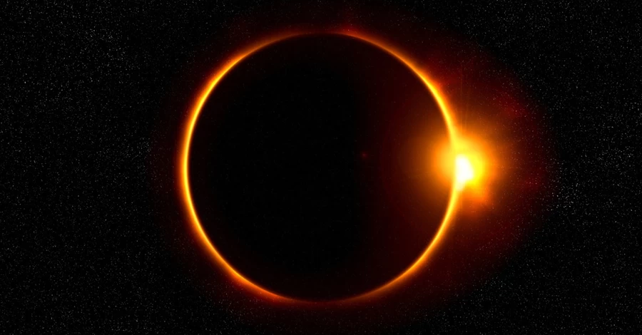 Уже сьогодні можна буде побачити сонячне затемнення - Сатурн опиниться на одній лінії з Землею та Сонцем