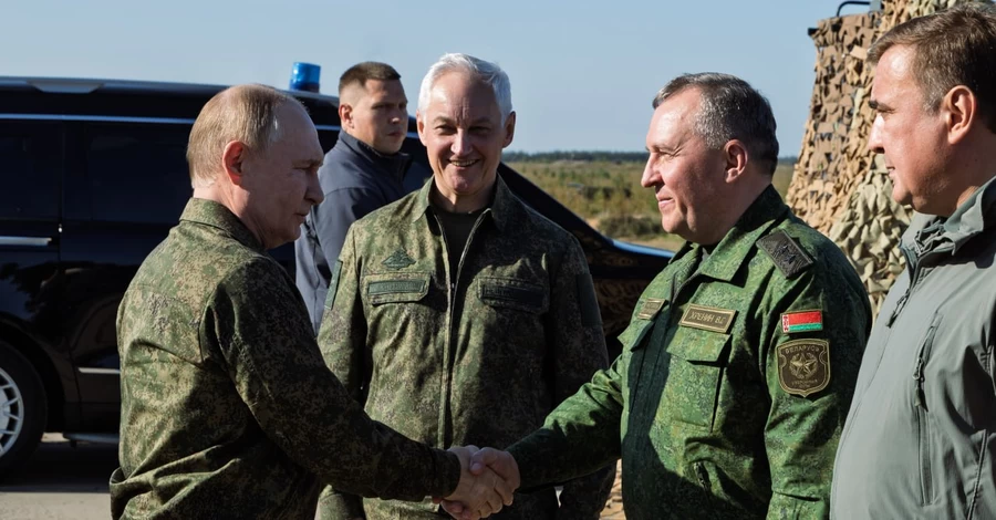 Росія повністю вивела війська з Білорусі після навчань 