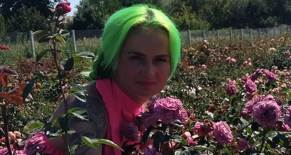 Розарій на згадку про чоловіка: як квіти врятували багатодітну матір від депресії та привели до мрії