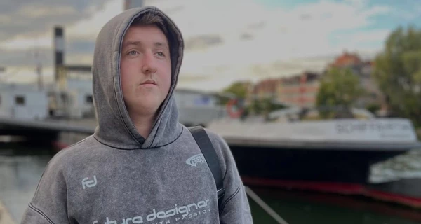 Блогер, герой мема 