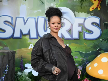 Ріанна втретє стала мамою та розкрила незвичне ім'я новонародженої дитини