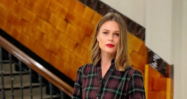 Ольга Фреймут прокомментировала этикет во время задержания: С такими ногами в историю не войдешь