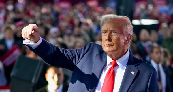 Трамп заявил, что «очень недоволен» действиями Путина и что Россия «показывает себя очень плохо»