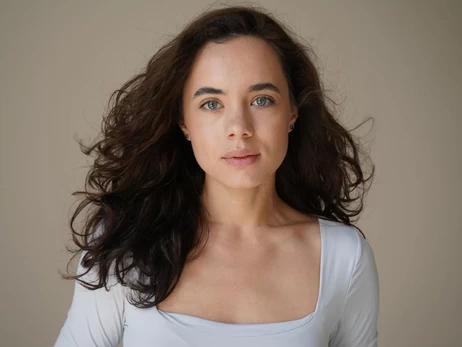 Актриса Александра Сорока: Война заставляет делать выбор – кого спасать первым, кого поддержать