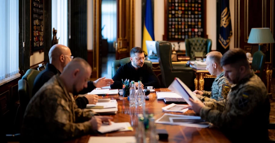 Разведывательные дроны Венгрии нарушили воздушное пространство Украины - Зеленский поручил расследовать