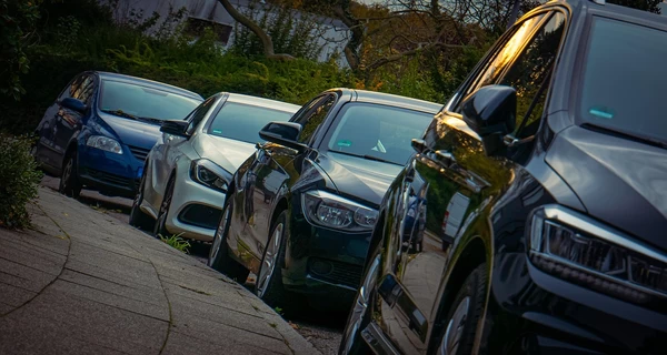 Автосалоны обязали предоставлять данные о расходе топлива и выбросах - такая этикетка появится на всех новых авто