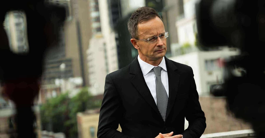 Сійярто відповів на заяву Зеленського про дрони з Угорщини - 