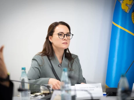 Кабмин запретил отключать свет и газ должникам на прифронтовых территориях 