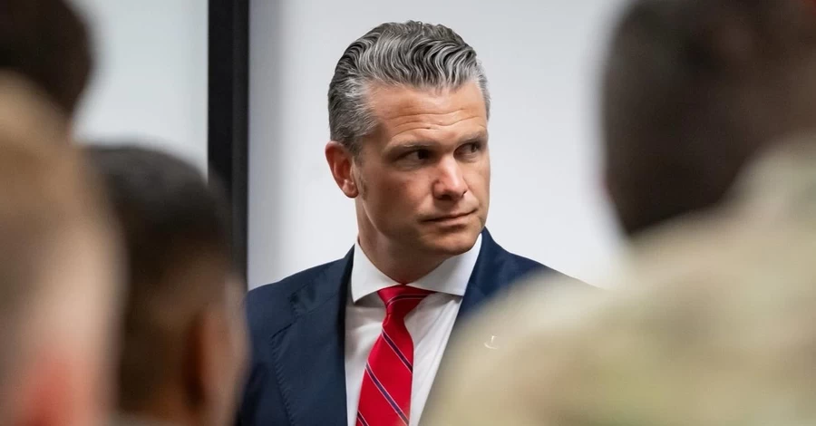 Глава Пентагона срочно созвал сотни генералов на экстренное совещание